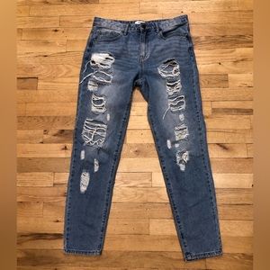 Forever 21 Ripped / Distressed Straight Leg Jeans Size 27